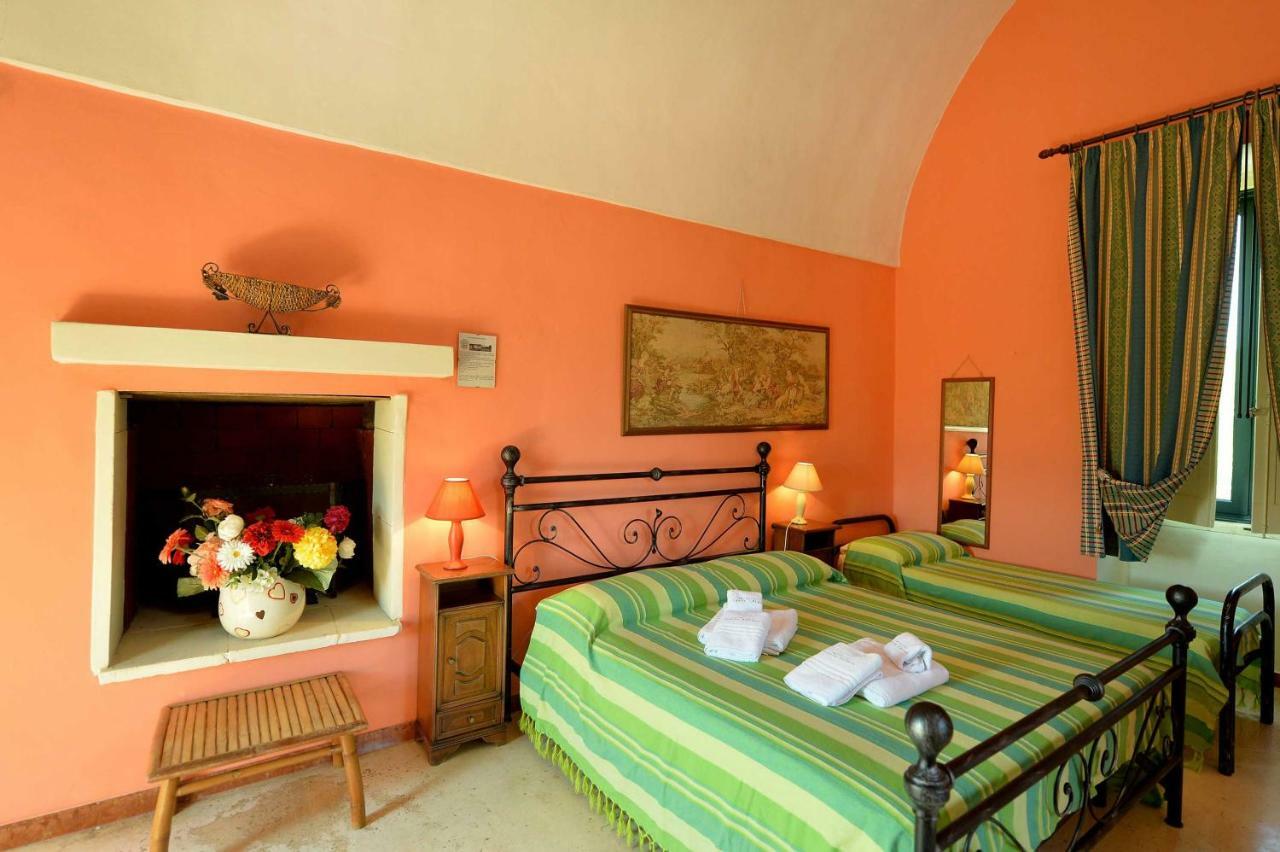 Agriturismo Santa Chiara Алецио Экстерьер фото